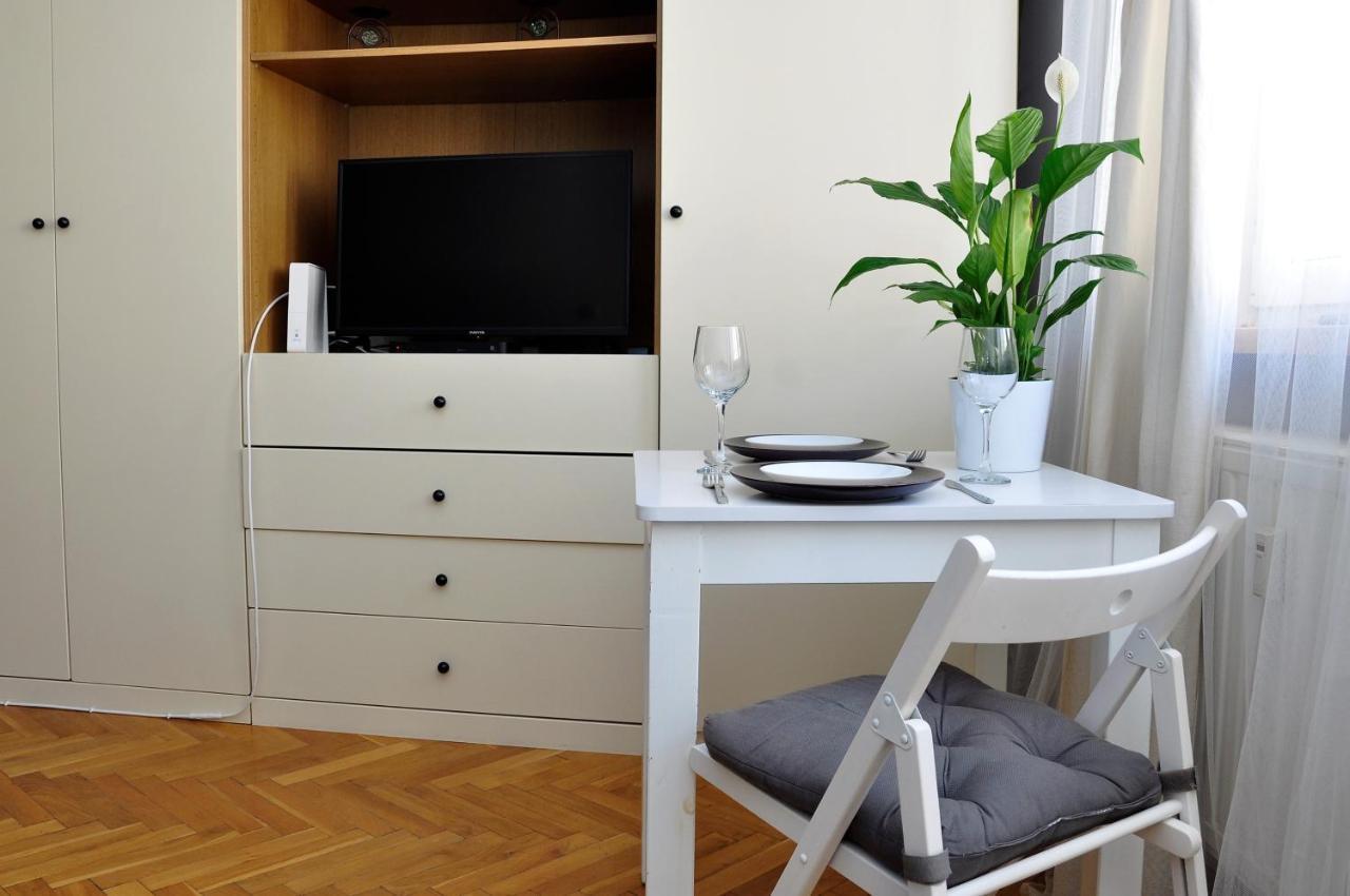 Prudentia Apartments Węgierska Warschau Buitenkant foto